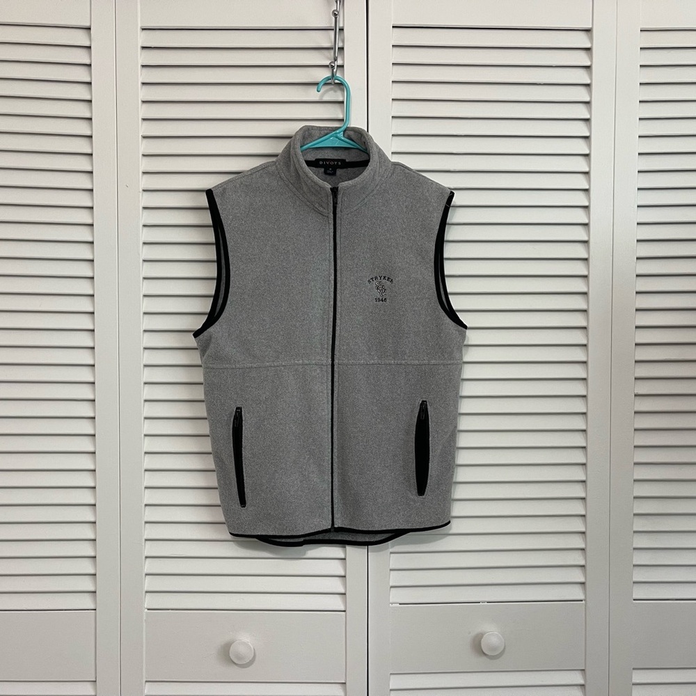 Men's Gray Sleeveless Jacket